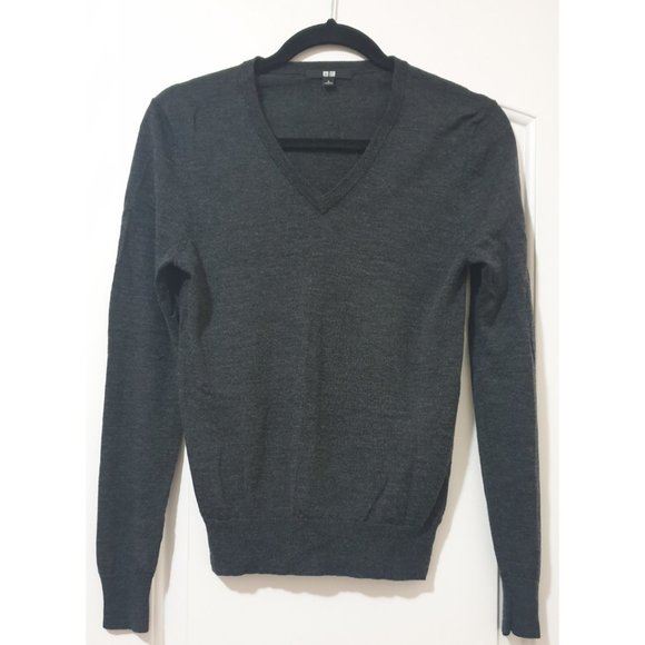 Uniqlo V-neck Wool Top - Picture 1 of 4